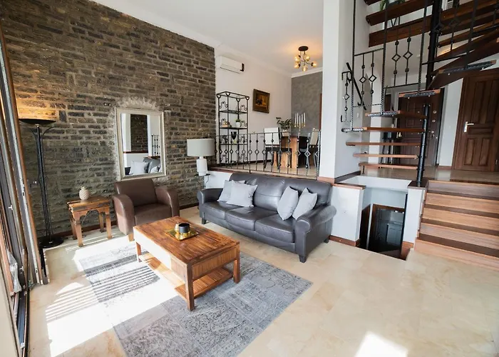Villa Dolphin